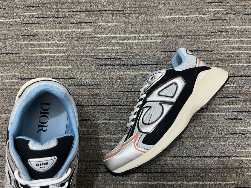 DIOR B30 SNEAKER GRAY MESH WITH SILVER-TONE AND DEEP GRAY TECHNICAL FABRIC - DO107