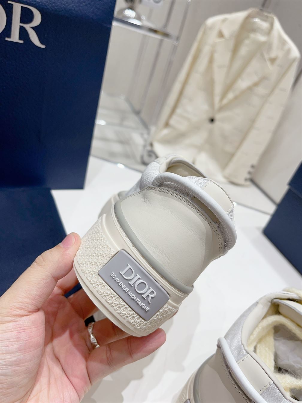 DIOR B33 SNEAKER WHITE SMOOTH CALFSKIN OBLIQUE JACQUARD - DO134