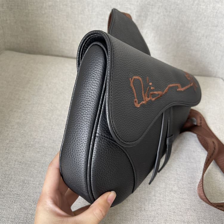 DIOR CACTUS JACK DIOR SADDLE BAG BLACK GRAINED CALFSKIN WITH EMBROIDERED SIGNATURE - DIO019