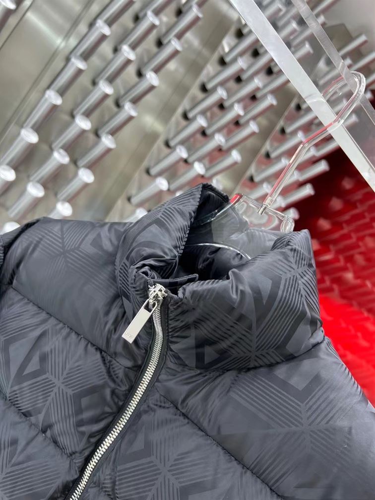 DIOR DOWN JACKET - DRC010