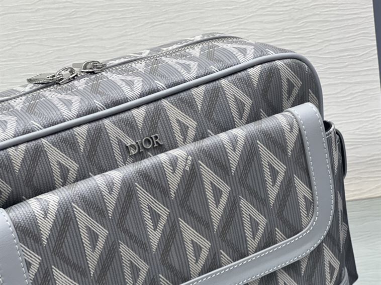DIOR HIT THE ROAD MESSENGER BAG - DIO034