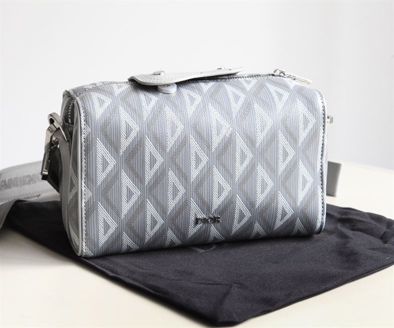 DIOR LINGOT 22 BAG GRAY CD DIAMOND CANVAS - DIO010