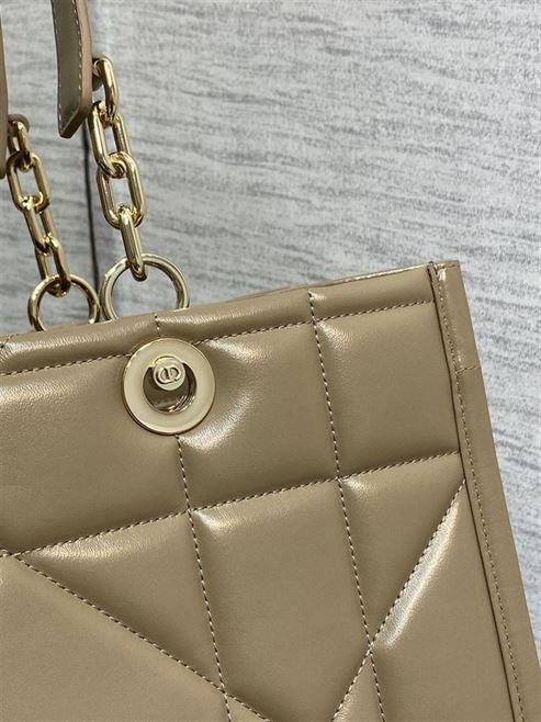 DIOR MEDIUM DIOR ESSENTIAL TOTE BAG BROWN