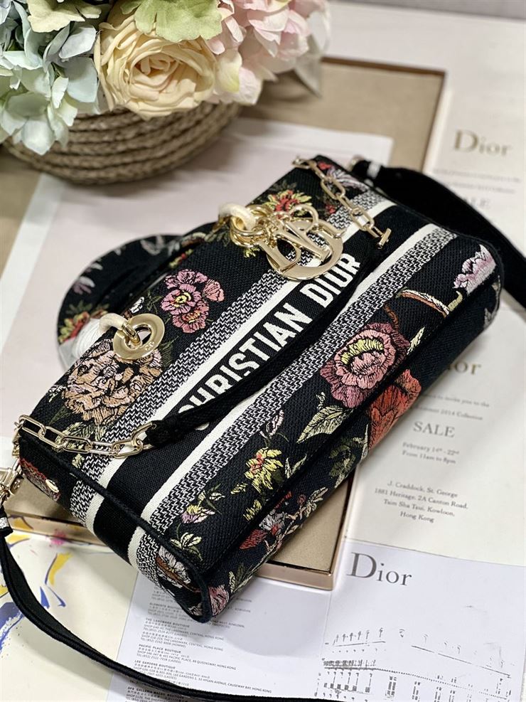 DIOR MEDIUM LADY D-JOY BAG