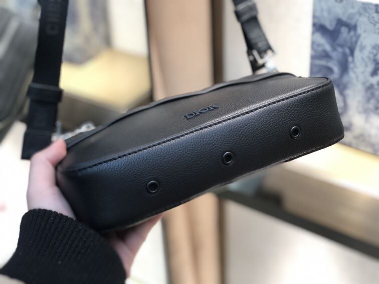 DIOR SAFARI MESSENGER BAG LEATHER BLACK - DIO013