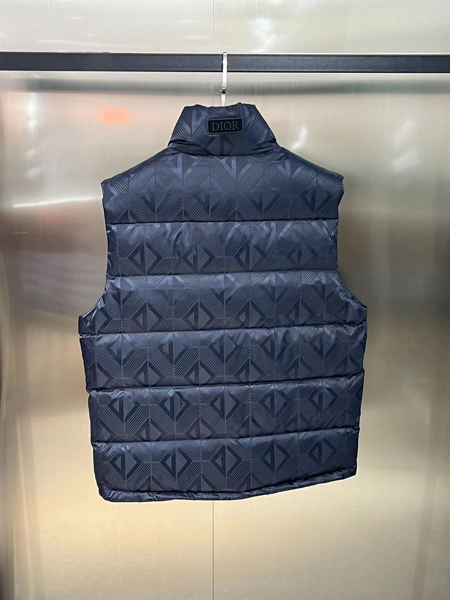 DIOR SLEEVELESS DOWN JACKET - DRC018