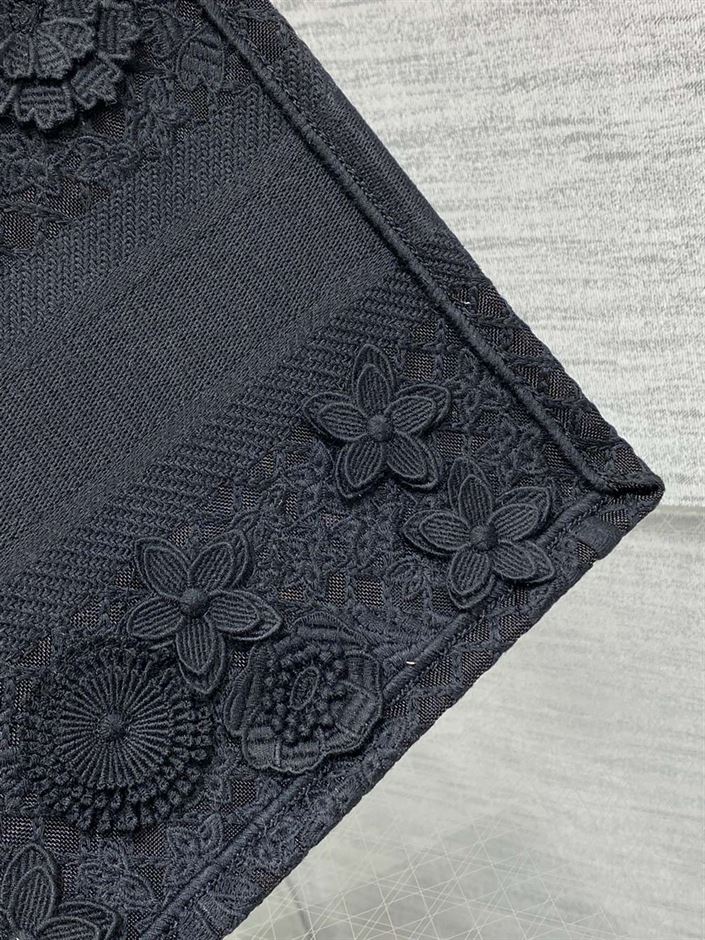 DIOR TOTE BOOK BLACK BAG