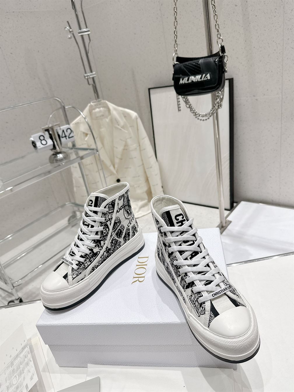 DIOR WALK'N'DIOR HIGH-TOP PLATFORM SNEAKER - DO116