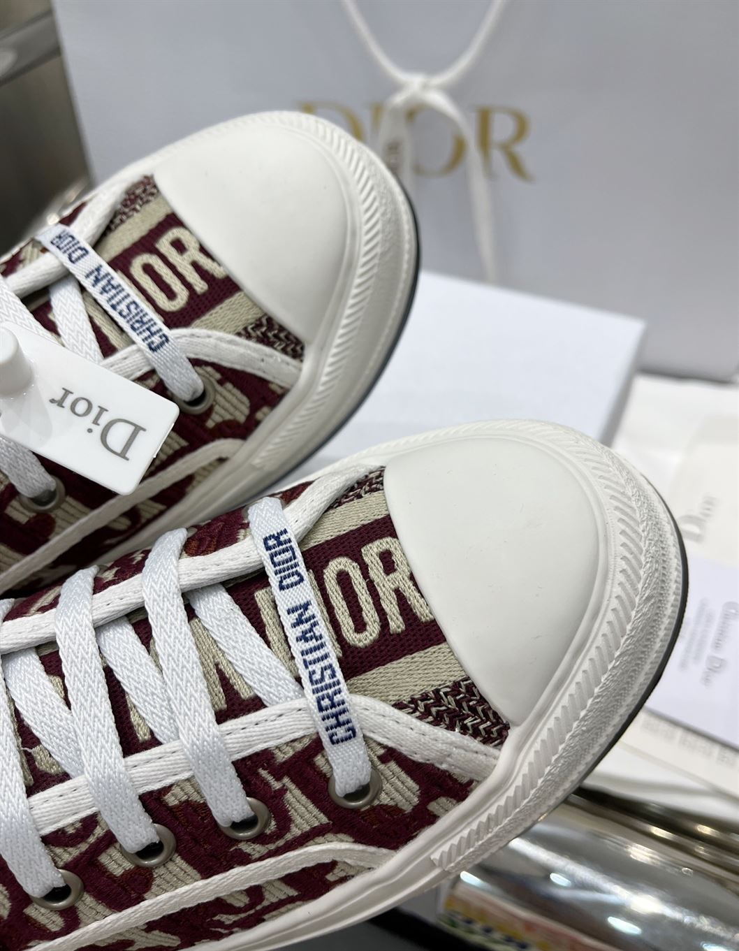 DIOR WALK'N'DIOR SNEAKER - DO126