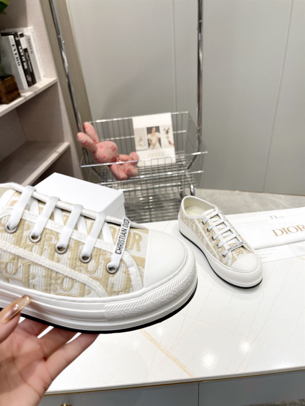 DIOR WALK'N'DIOR SNEAKER - DO127