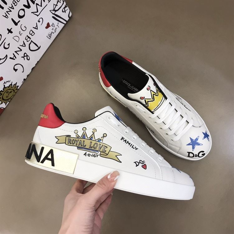 DOLCE & GABBANA LEATHER ROYAL LOVE PRINT SNEAKERS IN WHITE – DG007
