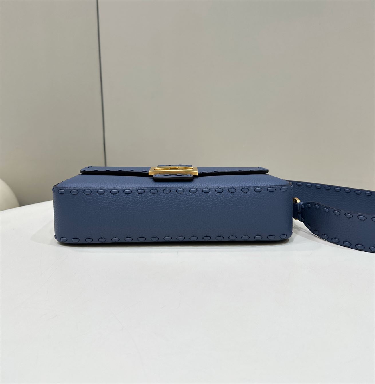 FENDI BAGUETTE BLUE SELLERIA BAG