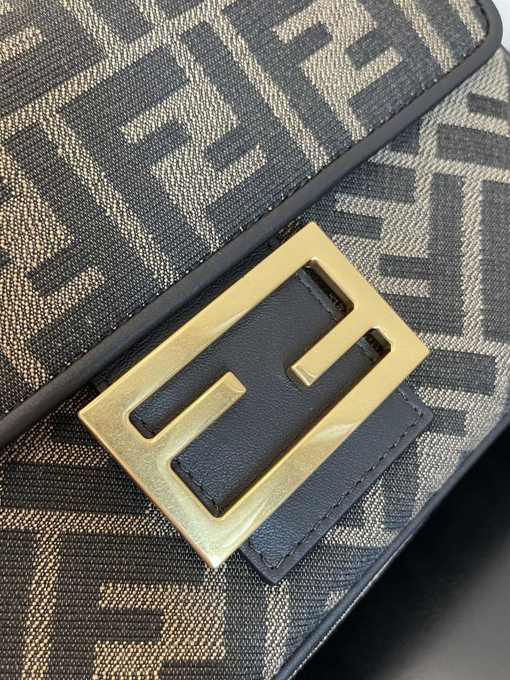 FENDI BAGUETTE CHAIN MIDI JACQUARD