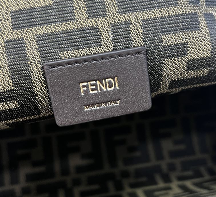 FENDI FIRST MEDIUM GREEN LEATHER BAG
