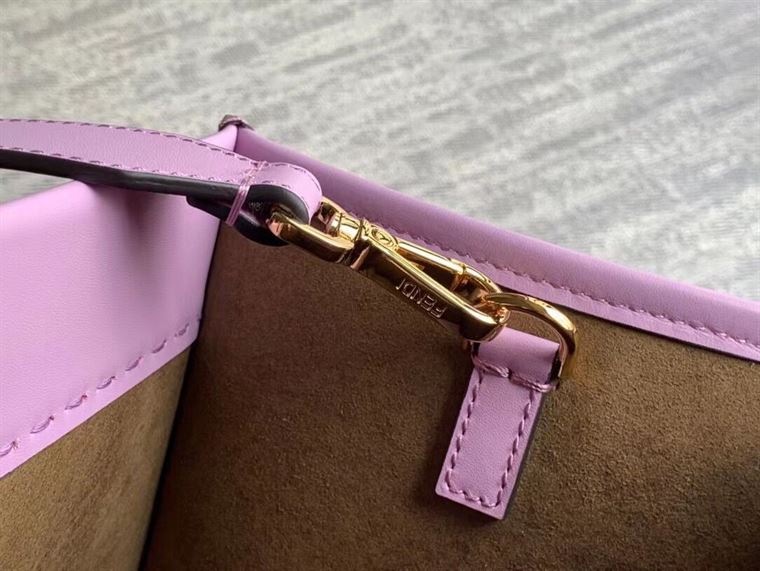 FENDI SUNSHINE MEDIUM LILAC LEATHER SHOPPER