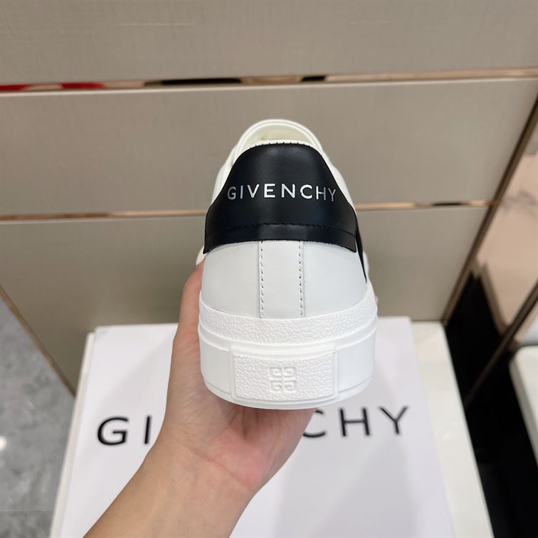 GIVENCHY CITY SPORT SNEAKERS IN LEATHER WITH DOUBLE WEBBING STRAP - GVC008