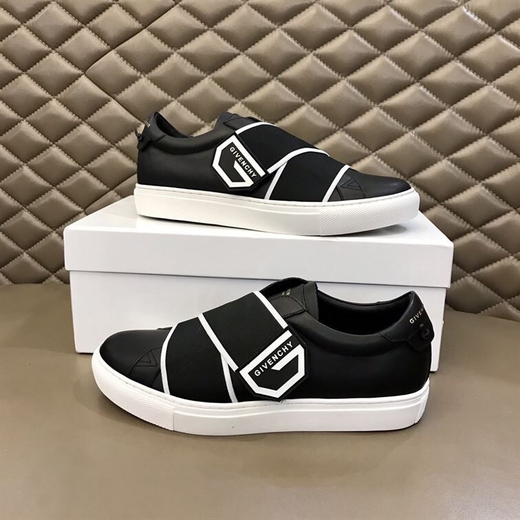 GIVENCHY ELASTICATED LOGO STRAP SNEAKERS - GVC005