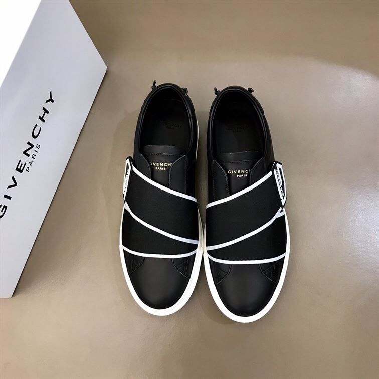 GIVENCHY ELASTICATED LOGO STRAP SNEAKERS - GVC005