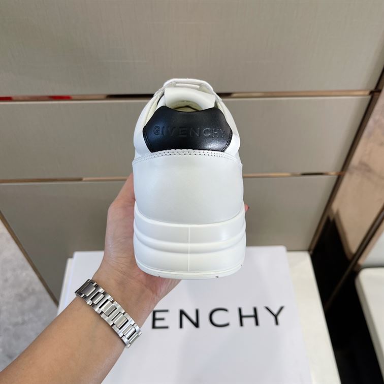 GIVENCHY G4 SNEAKERS IN LEATHER - GVC010