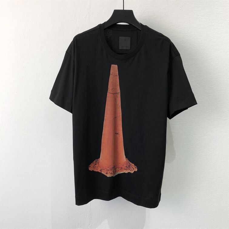 GIVENCHY SLIM FIT T-SHIRT IN JERSEY WITH CERAMIC PRINT IN BLACK - GTS003