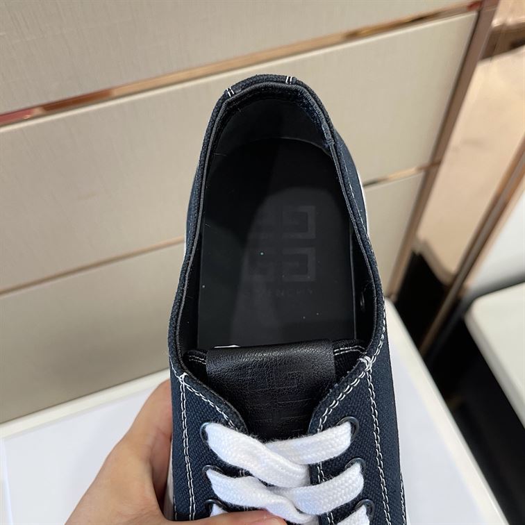 GIVENCHY SNEAKERS CITY IN GRAINED LEATHER - GVC014