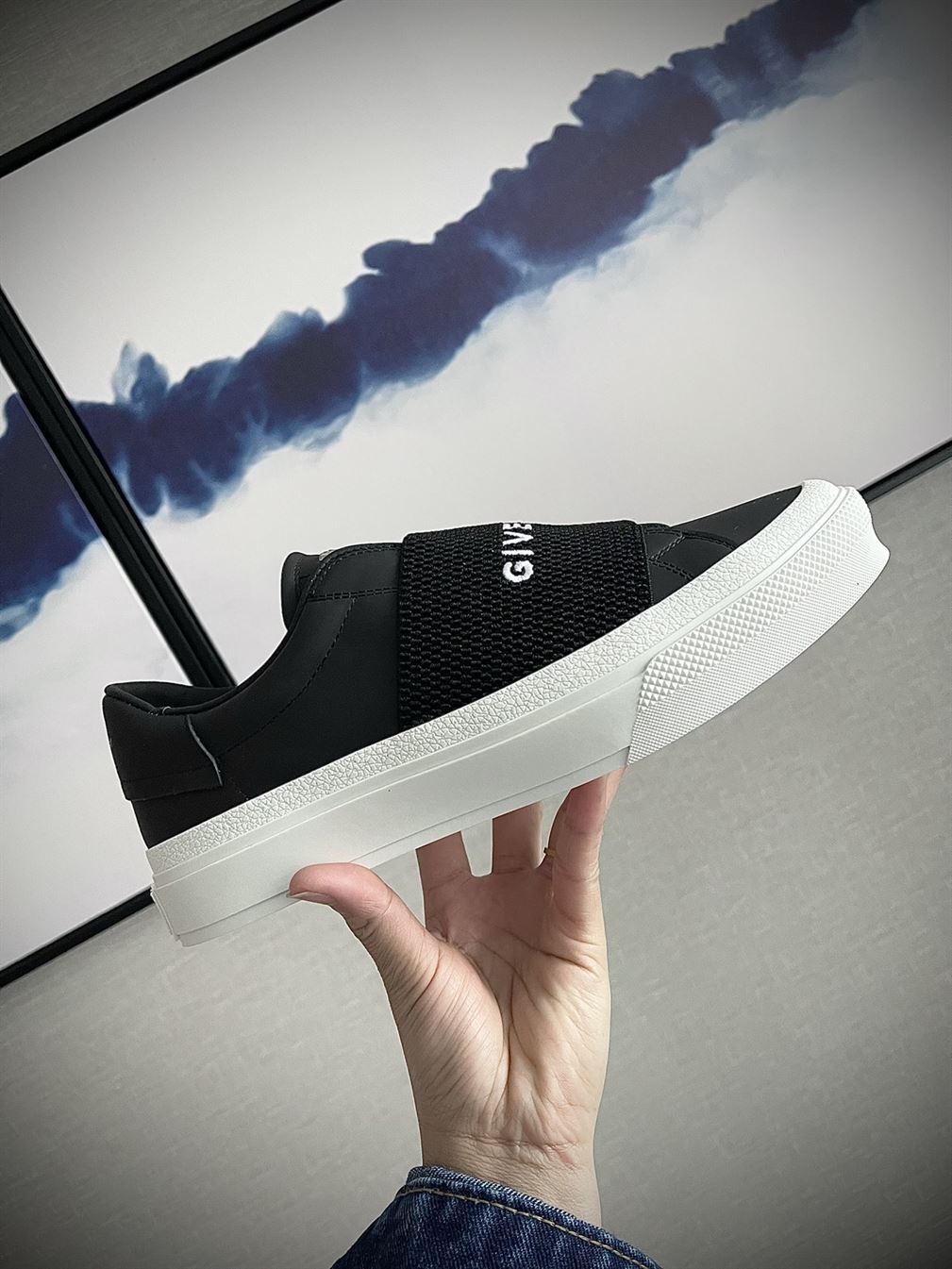 GIVENCHY SNEAKERS WITH ELASTIC BAND - GVC002