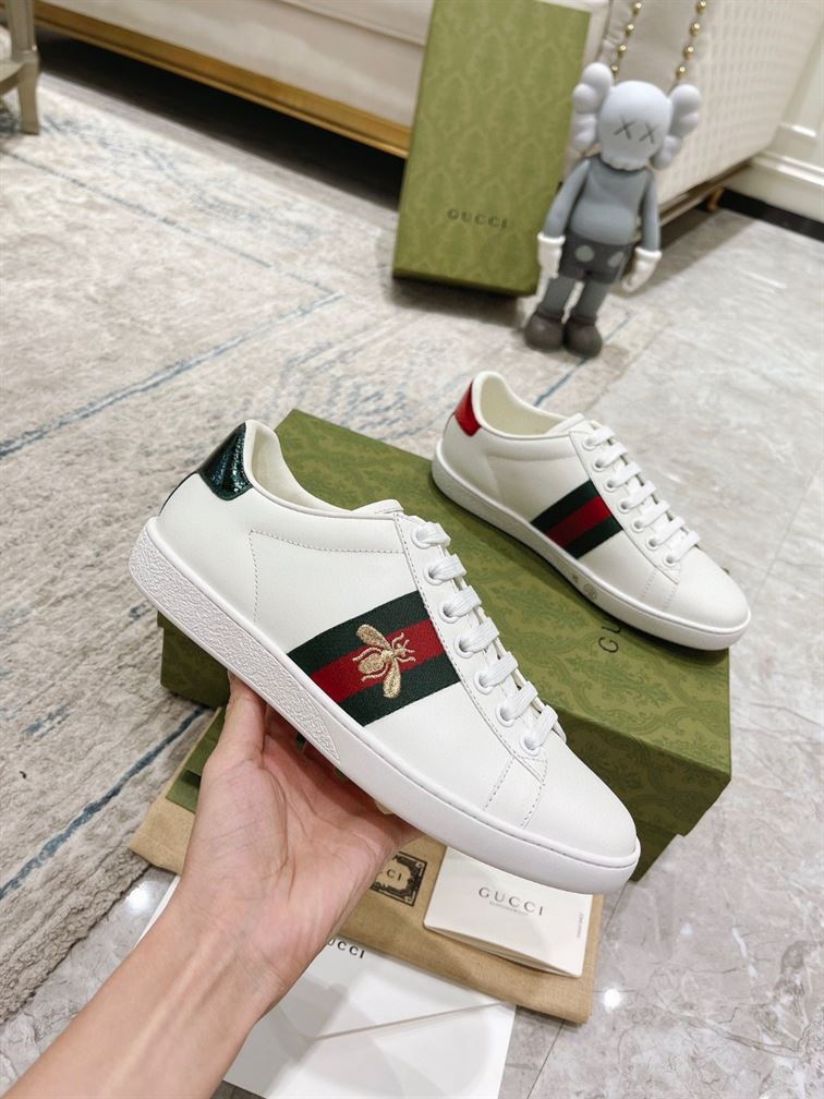 GUCCI ACE SNEAKER WHITE LEATHER WITH BEE - GCC087