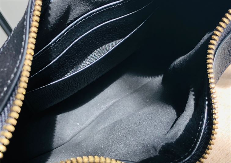 GUCCI APHRODITE SMALL SHOULDER BAG IN BLACK LEATHER