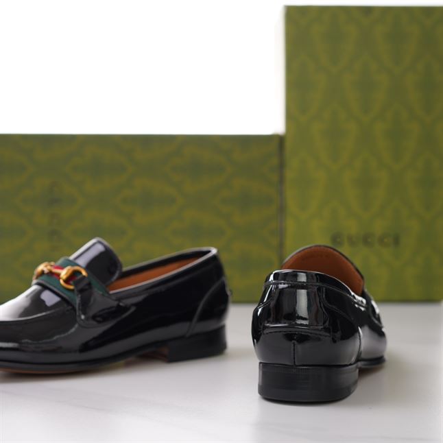 GUCCI BRIXTON WEB LOAFER IN LEATHER WITH HORSEBIT - GL012