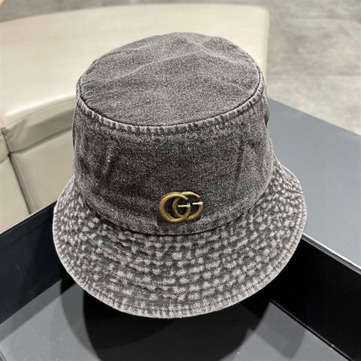 GUCCI BUCKET HAT