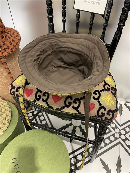 GUCCI BUCKET HAT