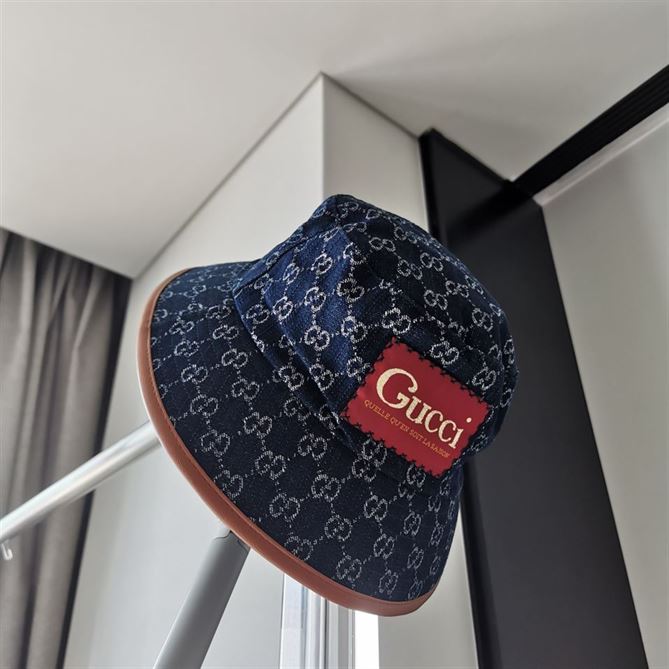 GUCCI BUCKET HAT