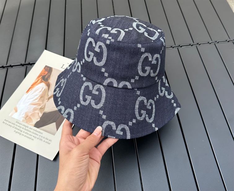 GUCCI BUCKET HAT