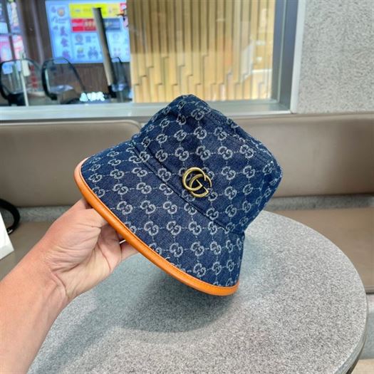 GUCCI BUCKET HAT