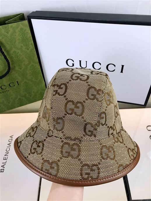 GUCCI BUCKET HAT