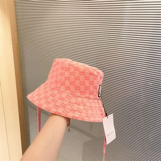 GUCCI BUCKET HAT