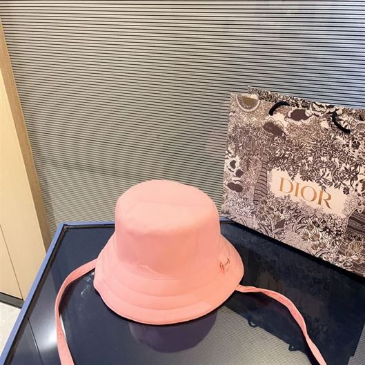 GUCCI BUCKET HAT