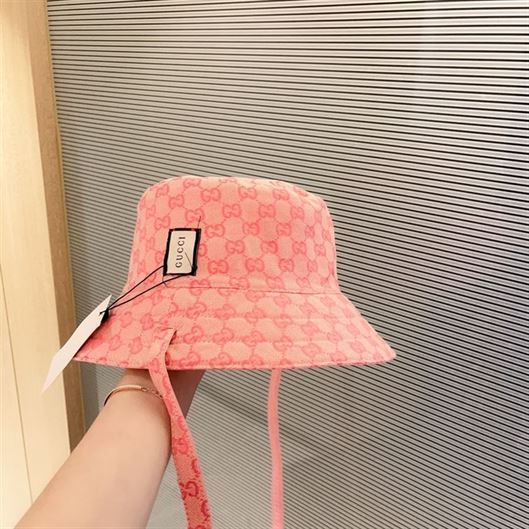 GUCCI BUCKET HAT