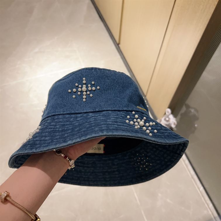 GUCCI BUCKET HAT