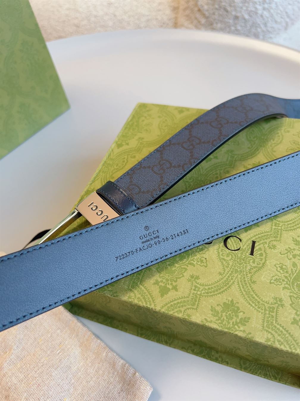 GUCCI GG BELT WITH RECTANGULAR BUCKLE - GB043