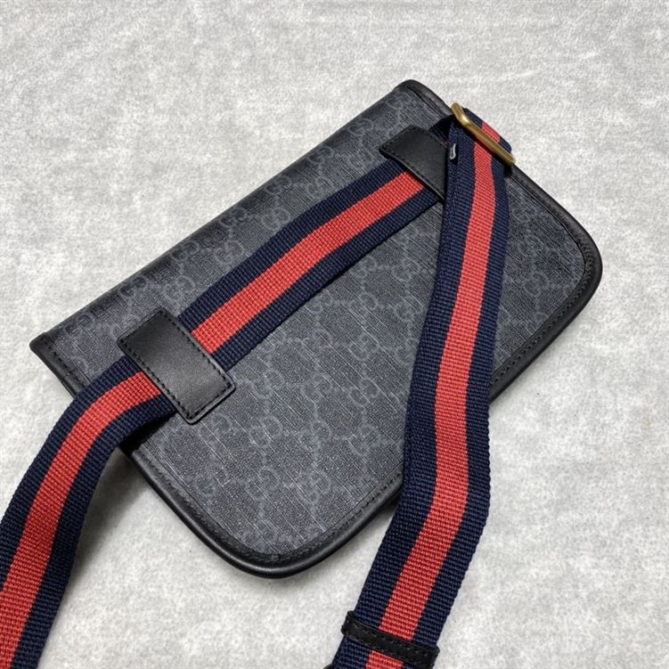 GUCCI GG BLACK BELT BAG - BG022