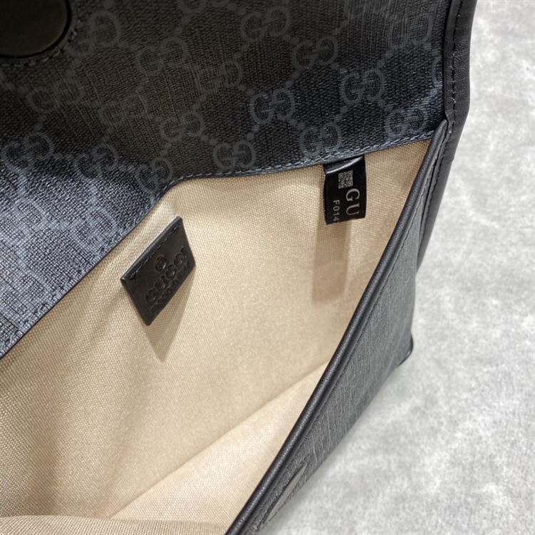 GUCCI GG BLACK BELT BAG - BG022