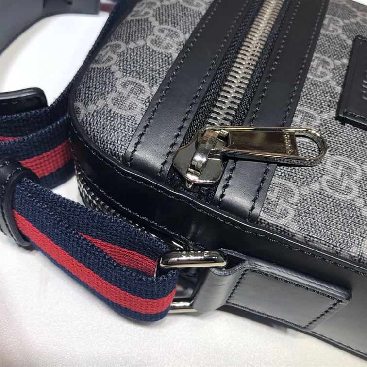 GUCCI GG BLACK MESSENGER - BG031