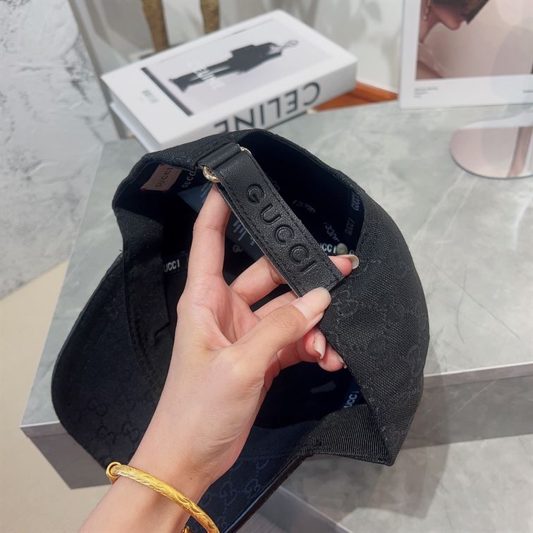 GUCCI GG CANVAS BASEBALL HAT
