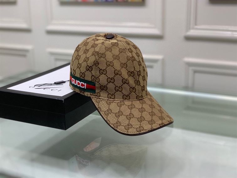 GUCCI GG CANVAS BASEBALL HAT