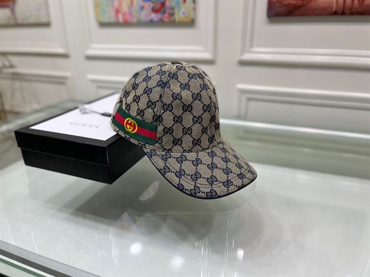 GUCCI GG CANVAS BASEBALL HAT