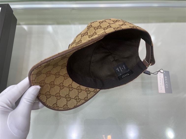 GUCCI GG CANVAS BASEBALL HAT