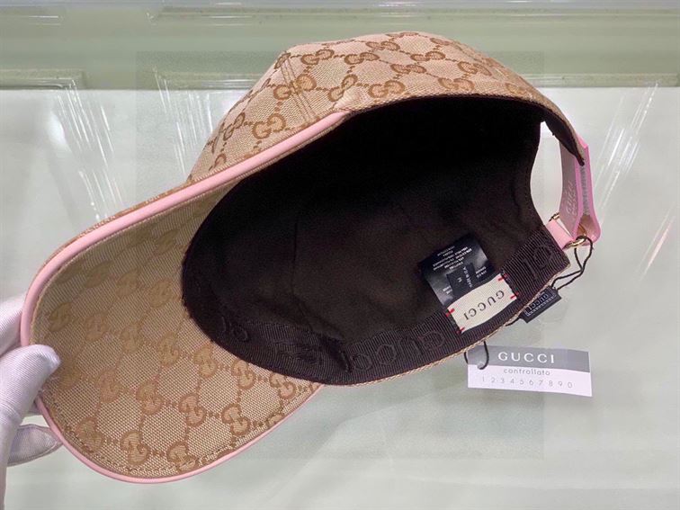 GUCCI GG CANVAS BASEBALL HAT