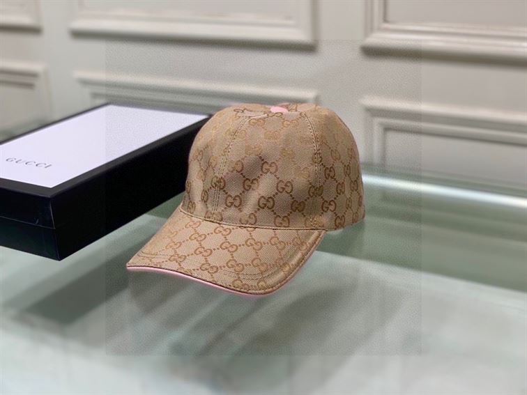 GUCCI GG CANVAS BASEBALL HAT