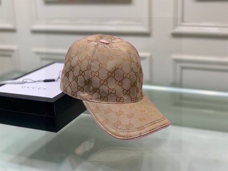 GUCCI GG CANVAS BASEBALL HAT